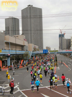 東京マラソン2012、東雲橋付近から