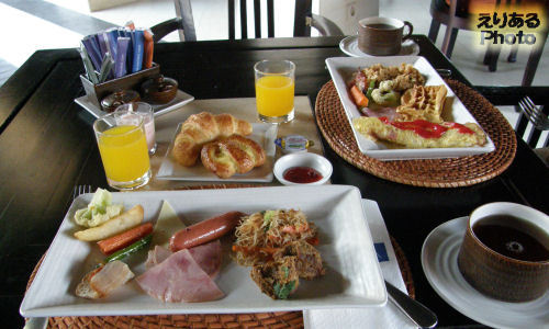ノボテル ベノア バリ （NOVOTEL BENOA BALI）のレストラン 朝食ブッフェ